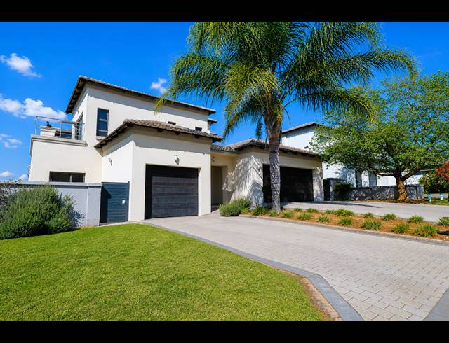 4 BEDROOM GOLF ESTATE FOR SALE IN BLUE VALLEY GOLF ESTATE